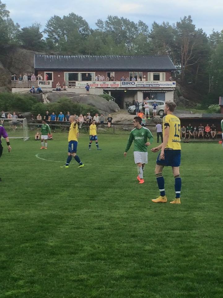 TRØKK: Yven har alltid mange på kamp som bidrar til en fin ramme. (Foto: Yvens Facebookside)